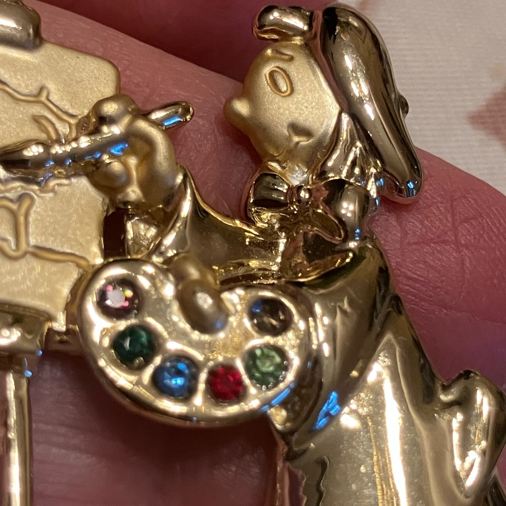 DANECRAFT SIGNED GOLD TONE ARTIST’S BROOCH